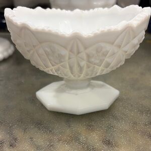 Kemple Elegant White Milk Glass Candy/Compote Dish